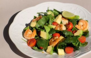 Салат з креветками та авокадо (250г)