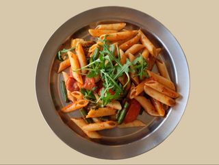 Паста пене з овочами