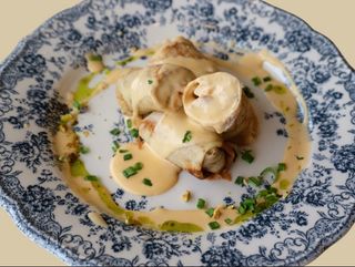 Млинці з куркою та в'яленими томатами