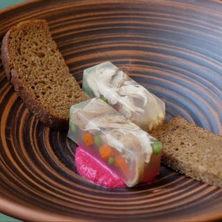 Холодець з хріном та гірчицею