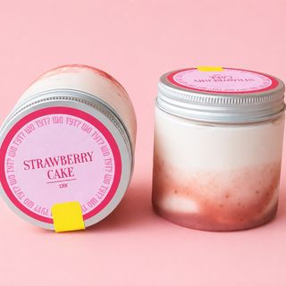 Морозиво Strawberry Cake