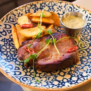 ПІДКОПЧЕНИЙ ОШИЙОК ЗІ СВИНИНИ