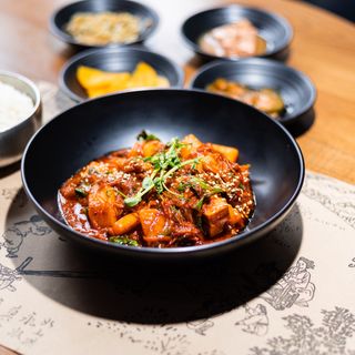 Оджинопокким/오징어 볶음 (600 г)