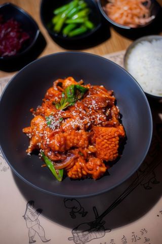 Оджинопокким/오징어 볶음  (600 г)