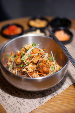 Хемуль Чьольмьон/해물 젤면 (400 г)