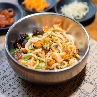 Хемуль покким удон (460г)