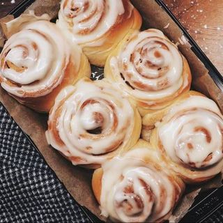 Сінабон з вишнею та шоколадом