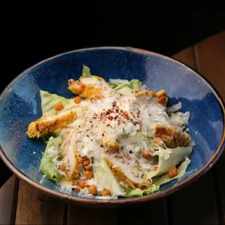 Салат з хрусткою куркою