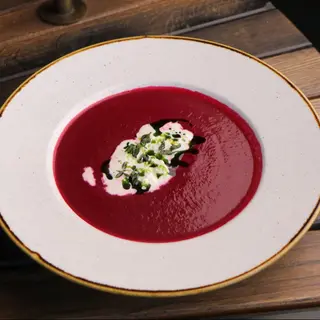 Крем суп з молодого буряка