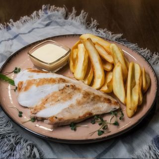 Картопляні діпи з курячим філе (320г)