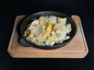 Сирна сковорідка з куркою (350г)