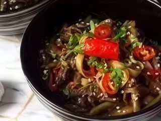 Wok з телятиною
