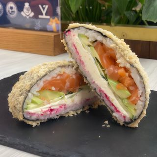 Бургер-Суші з лососем та авокадо (400гр)