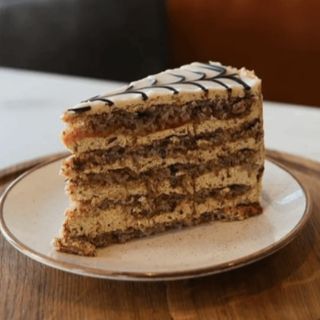 Торт Естерхайзі шматочок