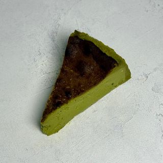 Баскський фісташковий чізкейк