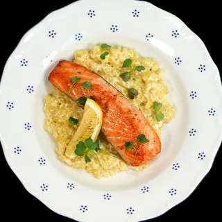 Запечений лосось з птітімом (270 г)
