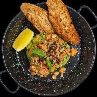 Тартар з лосося (195 г)