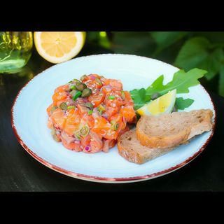 Тартар із лосося (200г)