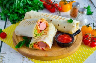 Хот-дог в лаваші (380г)