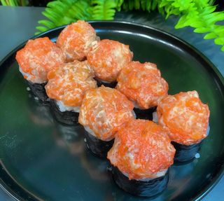 РОЛ СПАЙСІ З КУРКОЮ (265 гр. 8 шт)