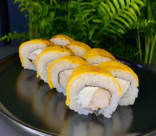 РОЛ ЧІЗ З КУРКОЮ (295 гр. 8 шт)