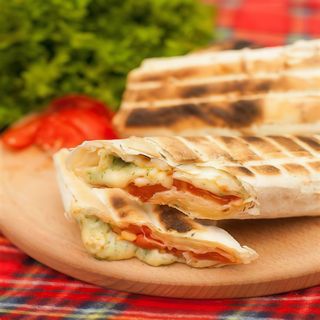 Сулугуні в лаваші