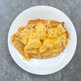 Відбивна куряча з ананасом і сиром (120г)
