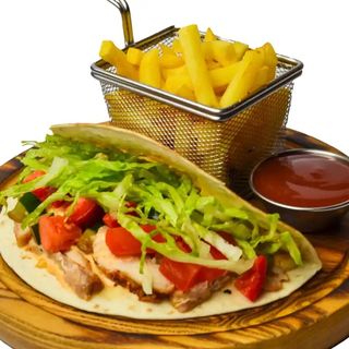 Тако з куркою (210г)