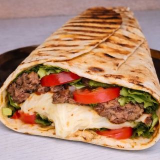 Сулугуні з мясом