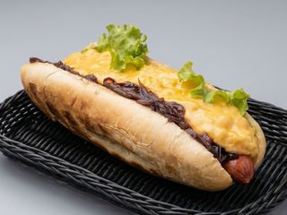 Хот-дог Сирний з кукурудзою