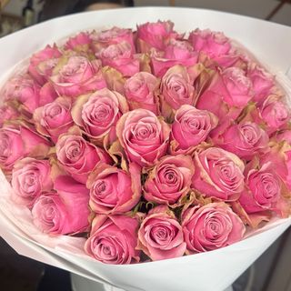 35 троянд Athena royale