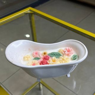 Свічка у формі ванни