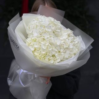 Букет білих гортензій S