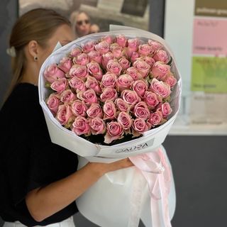 51 троянда Royal Athena