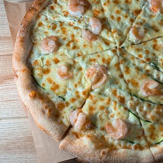 Піца з креветками