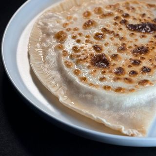 Янтик з сулугуні