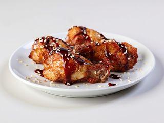 Крила з соусом Унагі