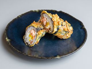 Hand roll мигдалевий з креветкою та манго 340г