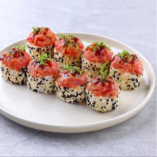 Рол Лава з тунцем