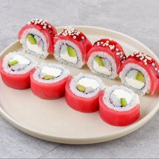 Tuna Dragon Roll