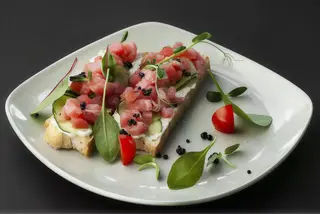 Брускета з тунцем (160г)
