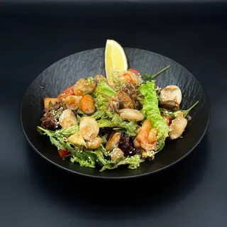 Салат фірмовий UNO з морепродуктами (250г)