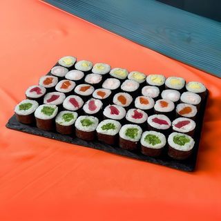 МАКІ сет (40шт/700г)