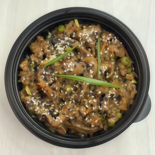 Рис зі свининою (350г)