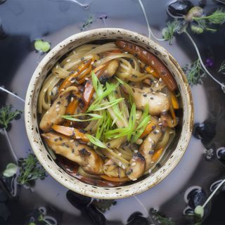 Локшина з куркою (350г)