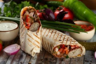 Люля-кебаб з телятини в лаваші (450г)