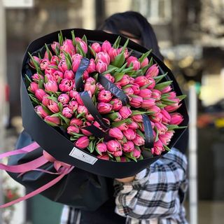 101 піоновидний тюльпан