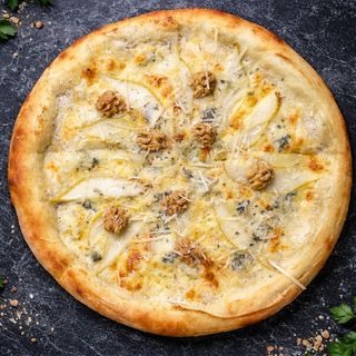 Три сири з грушею