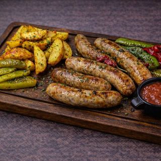 Гаряча дошка свинних ковбасок гриль (1050 г)