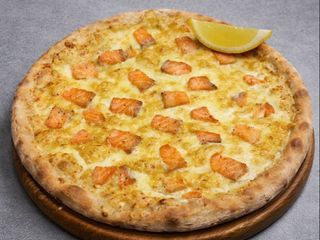 Піца з лососем (340г)